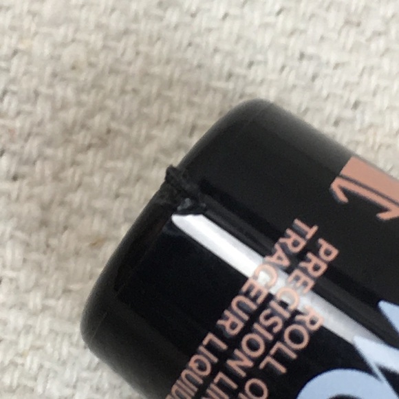 Butter London Stroke of Wow Roll on Liner - Picture 5 of 5